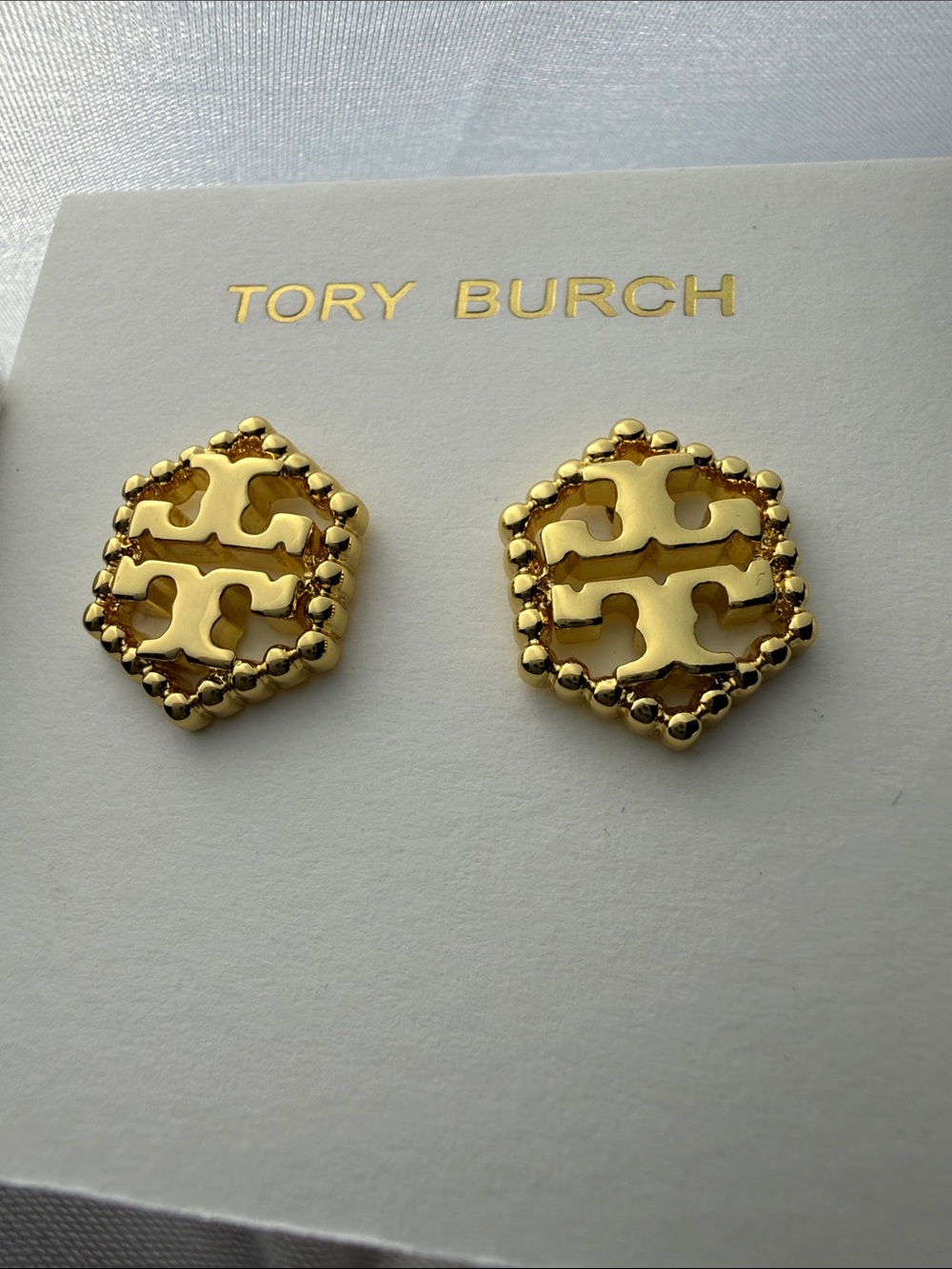 Tory Burch Gold Logo Beaded Hexagon Stud Earrings - Picture 4 of 5